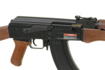 Réplica AK47 fabricada por Cyma modelo CM522 con gearbox metálico